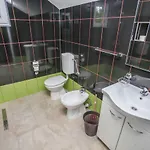 Apartament River 1 *